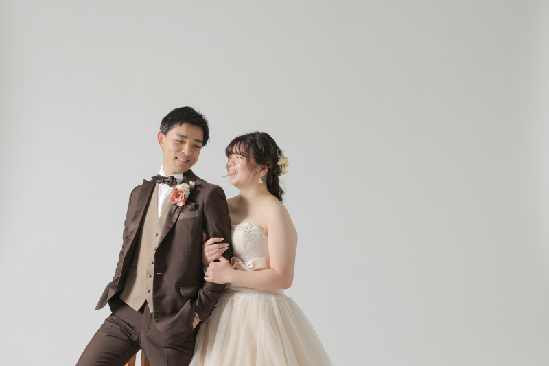 洋装スタジオPLUS+屋内庭園スタジオ【Photo : Miyamoto】