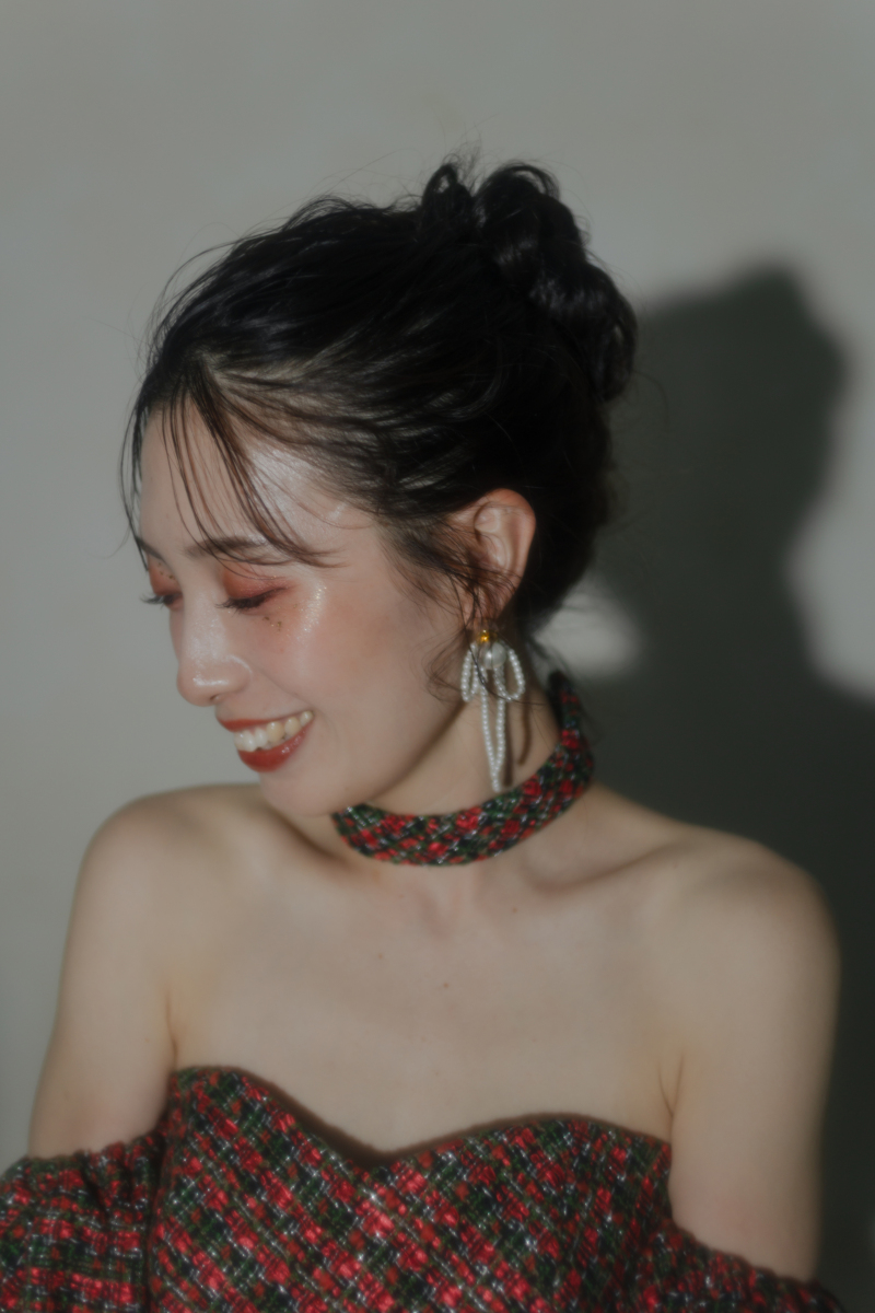 ドレスとお揃いチョーカーが付属