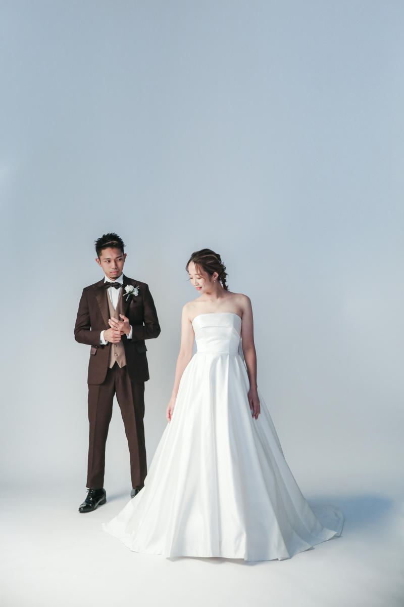 シンプルなスタジオでお二人らしい撮影♪
