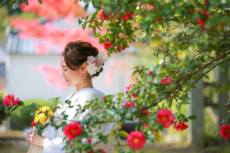 境内の片隅に…。