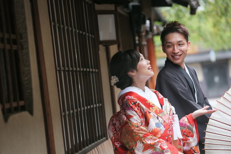 雨がしとしと降ってきて