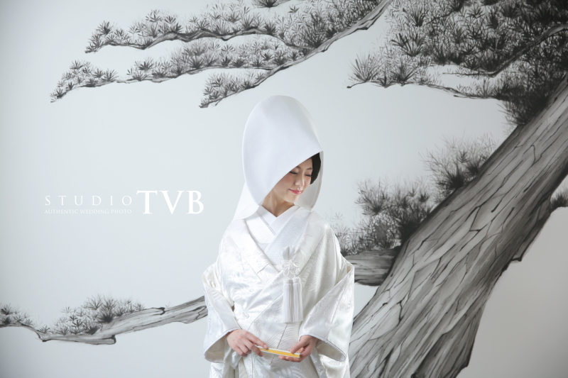 スタジオ撮影は白無垢×綿帽子で