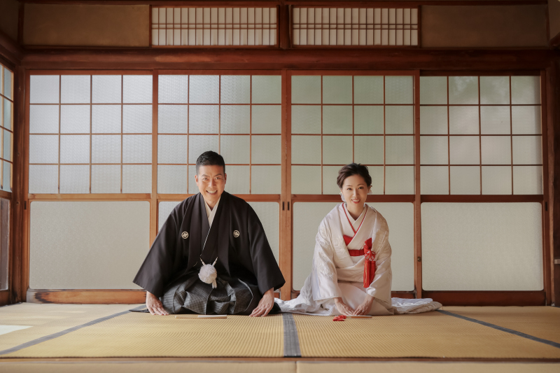 定番のお正座で。