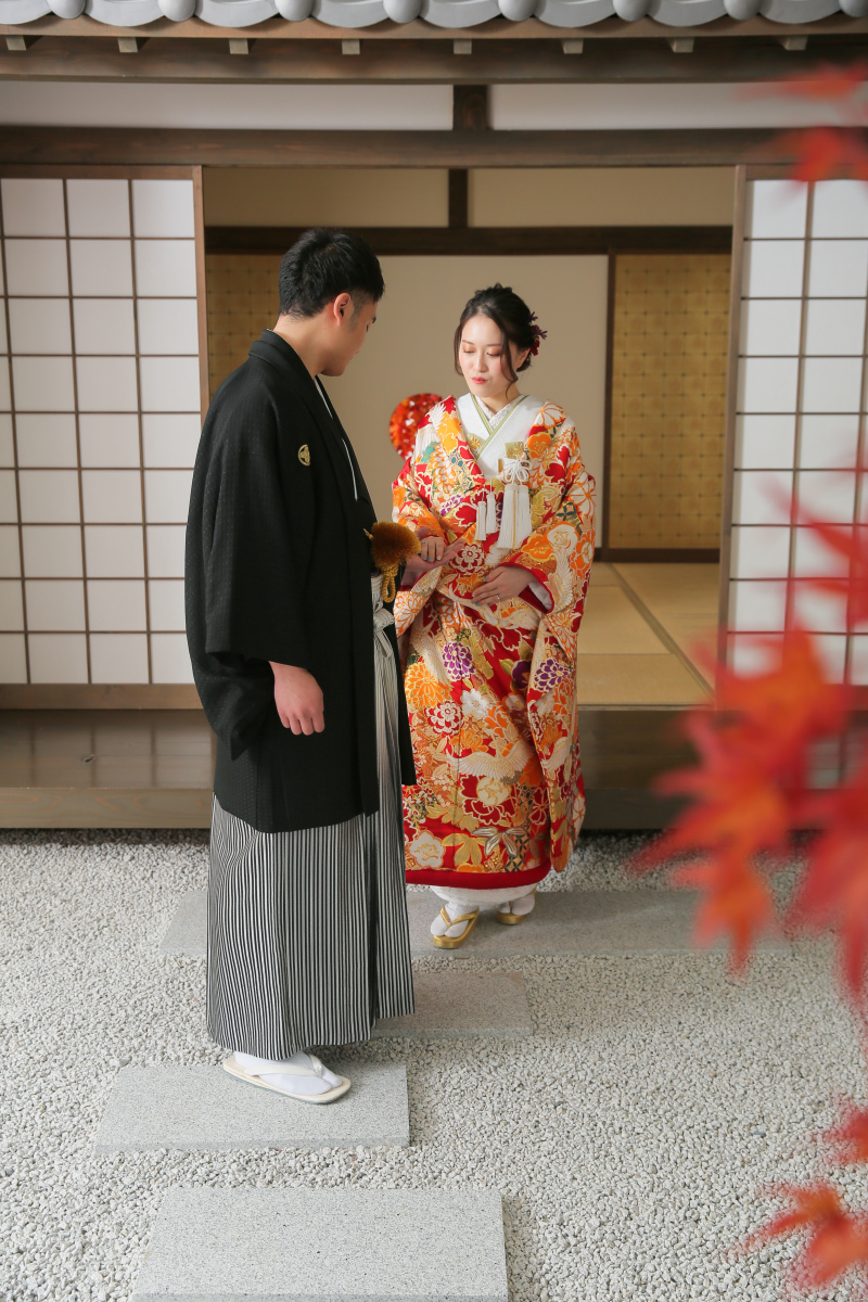 優しくエスコート