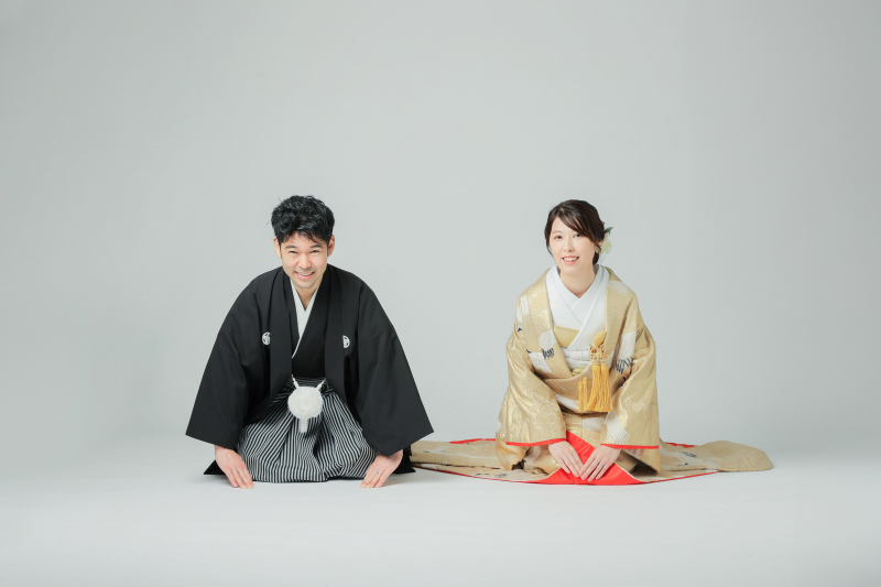 ご挨拶にピッタリ!正座ポーズ