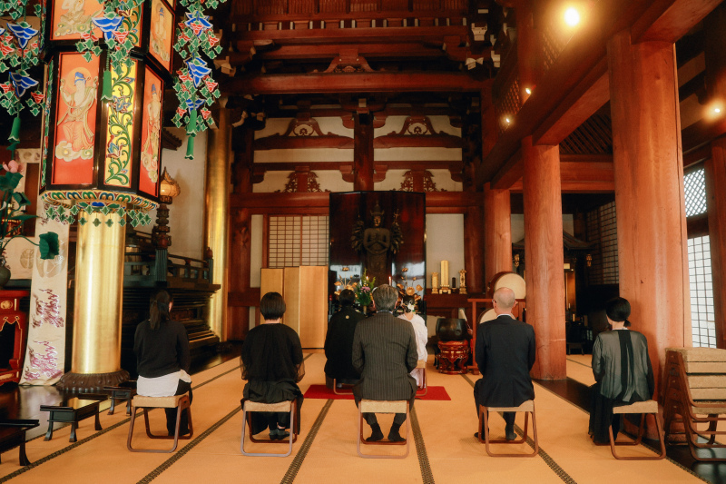 本堂でのご祈祷