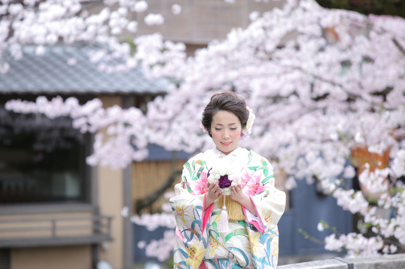 満開の桜と一緒に