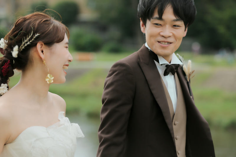 思い出の川沿いを