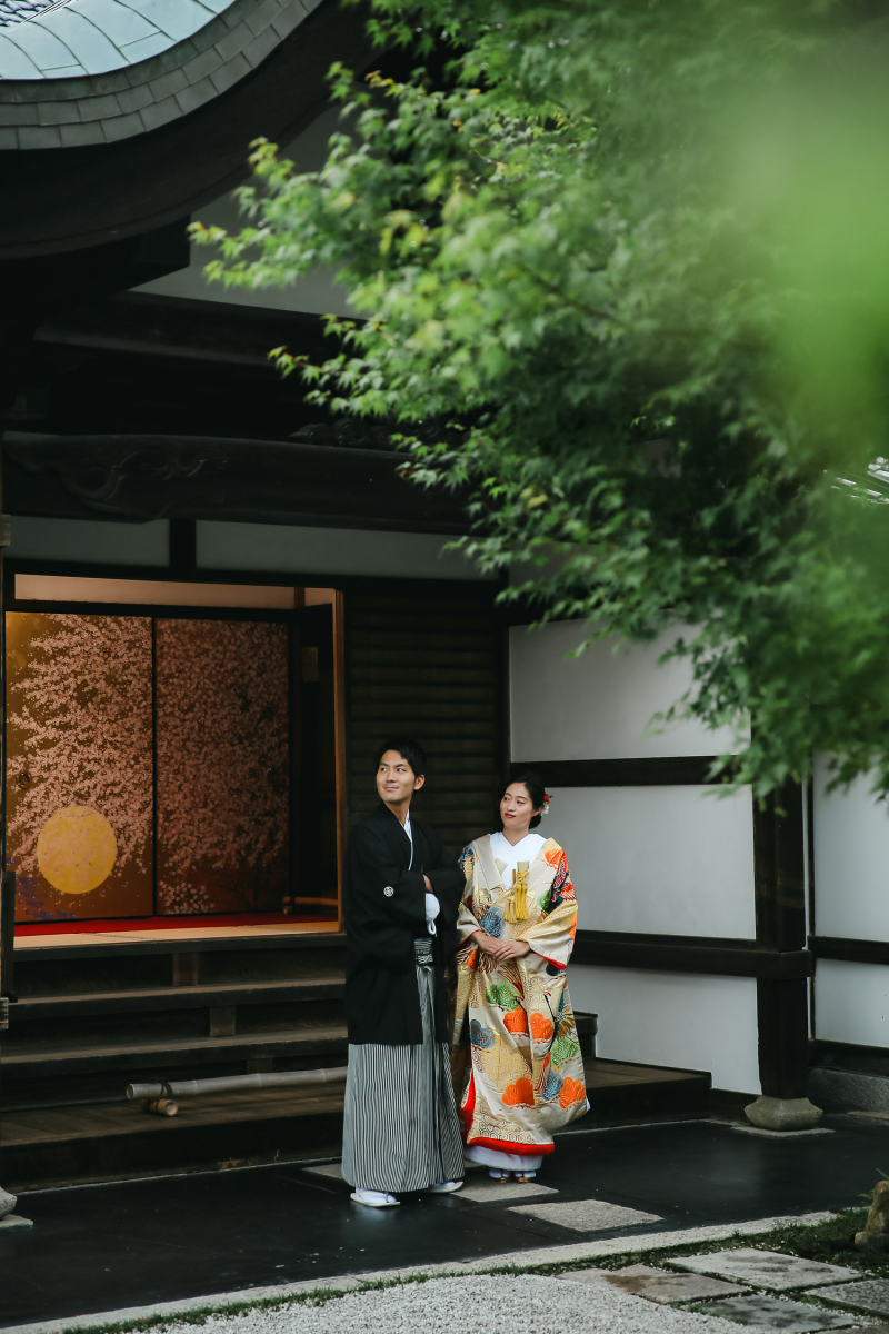 本堂の前でも。