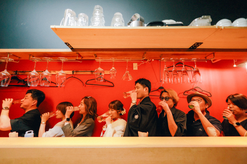 居酒屋での特別な撮影 〜お二人馴染みの場所で新たな思い出を！〜