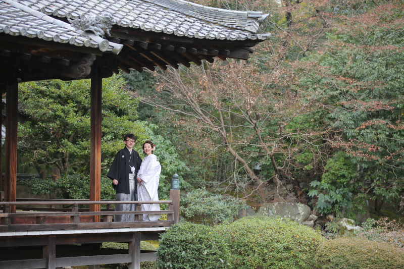 お庭をバックに