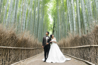 夏の終わりの嵐山でフォトウェディング