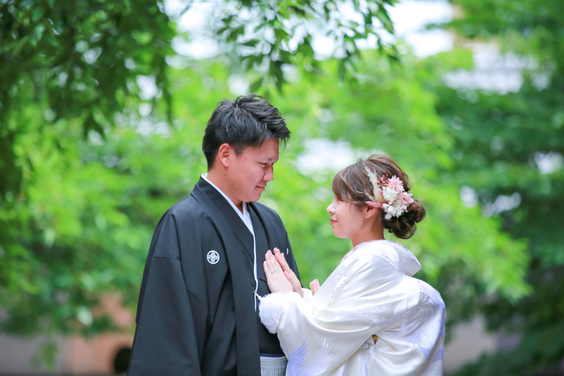 新緑を背景に…