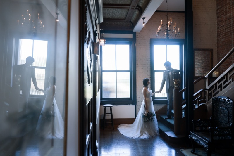 階段を使ってのエスコートカット