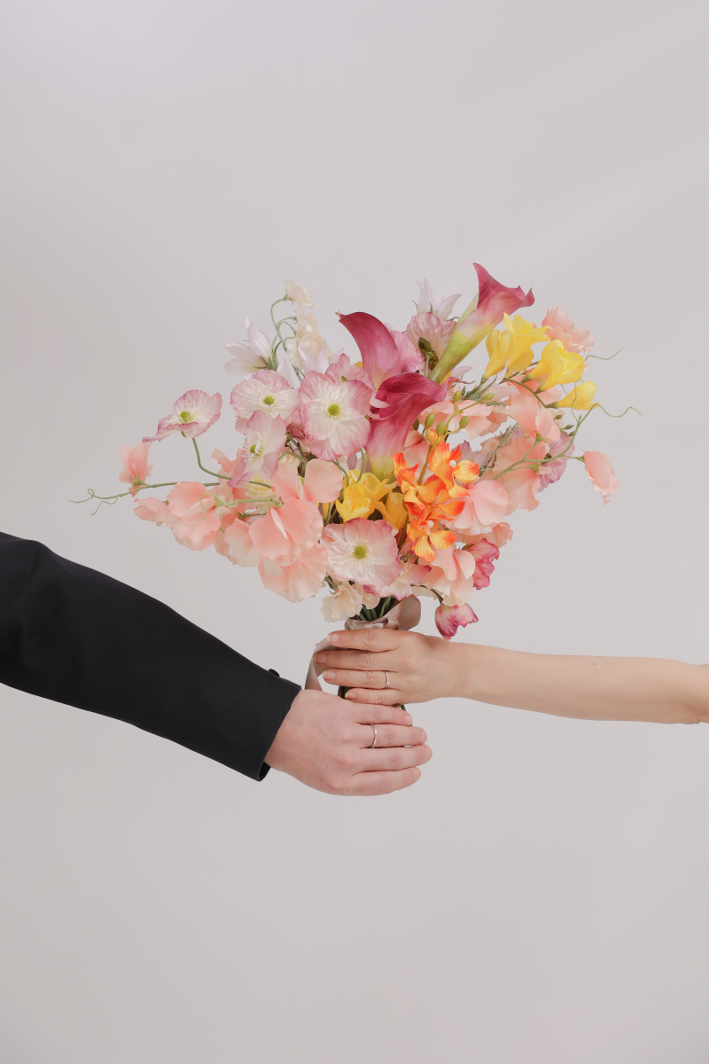 春色のお花で可愛いらしいブーケと♪