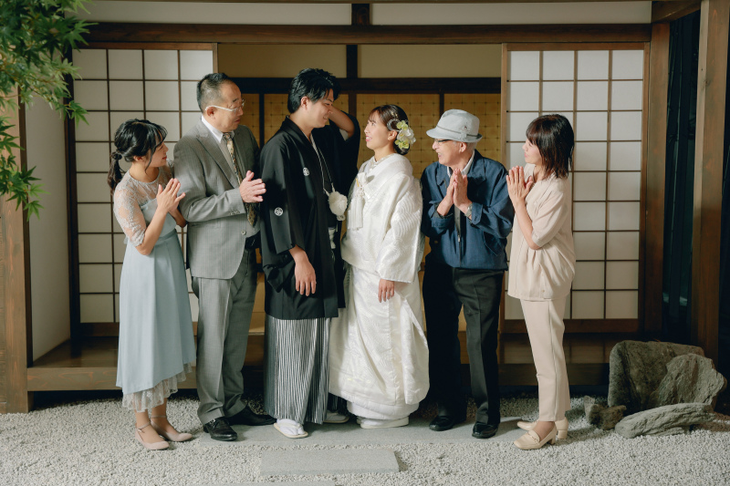 みなさん大集合♪【屋内庭園・八坂】でほっこり家族写真♪