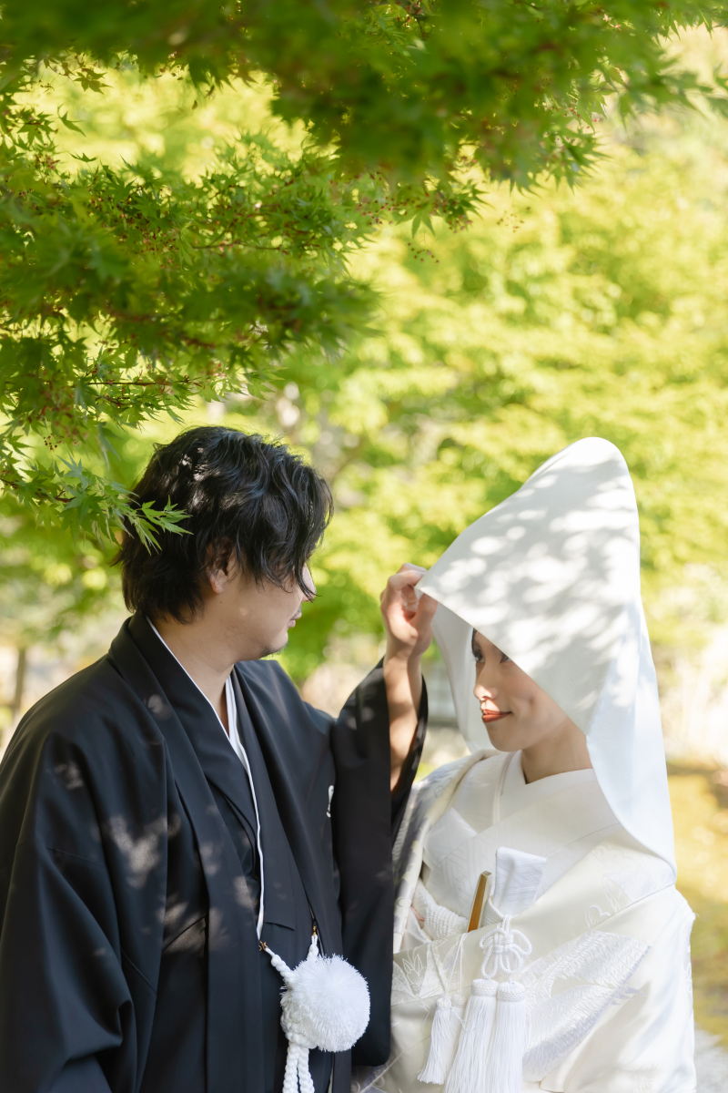 綿帽子を被って