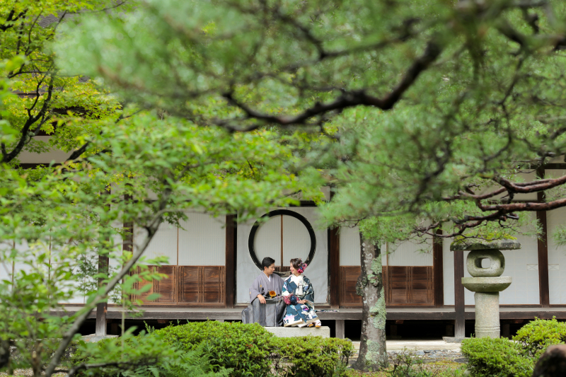 ふたり寄り添って