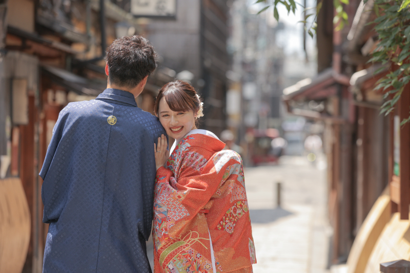 素敵な後ろ姿から振り向きショットを♪