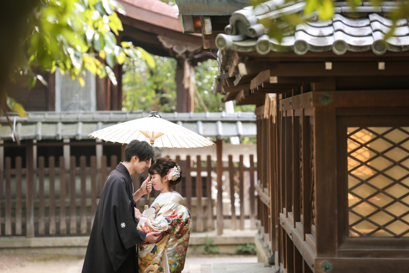 おでこコツン。