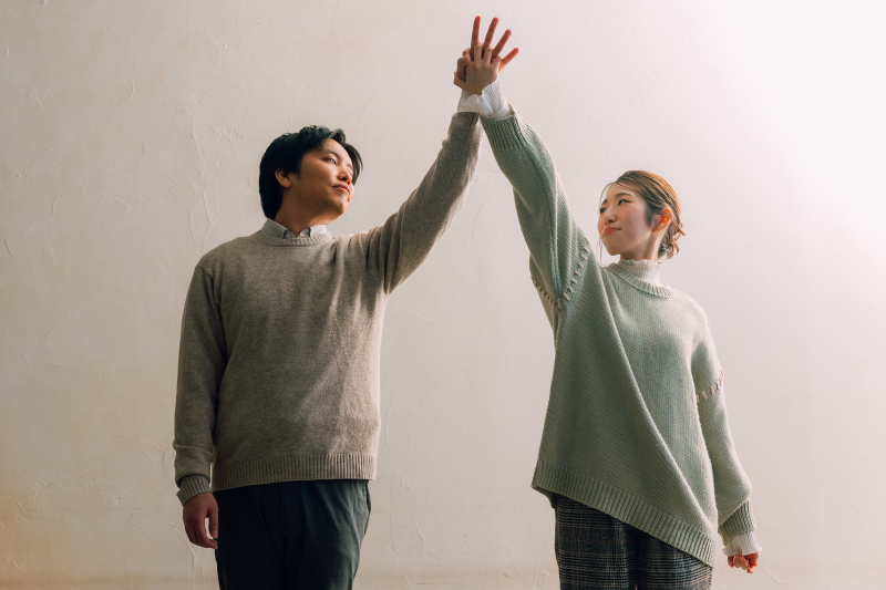 シンプルな白壁で