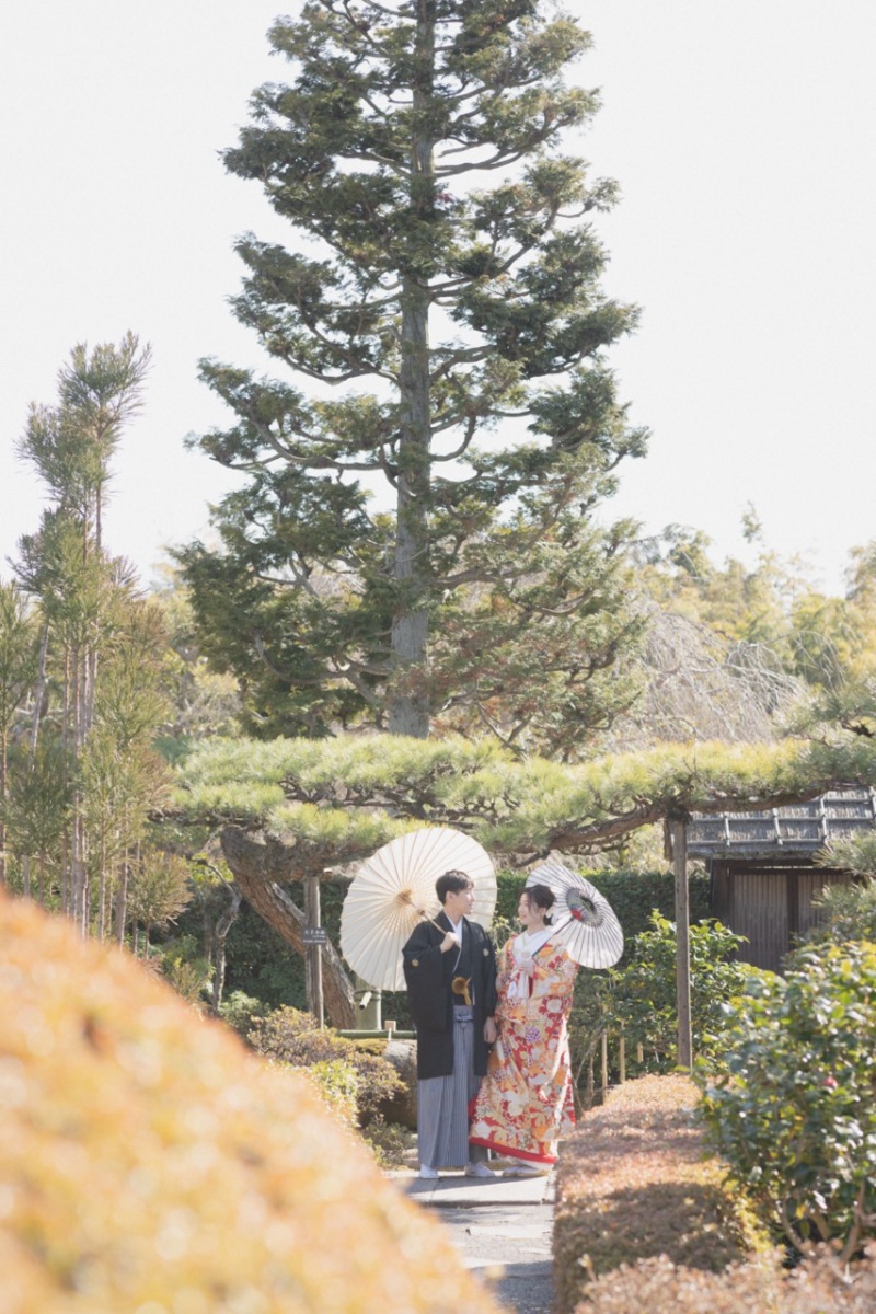 春の日差しがあたたかなお庭で２ショット