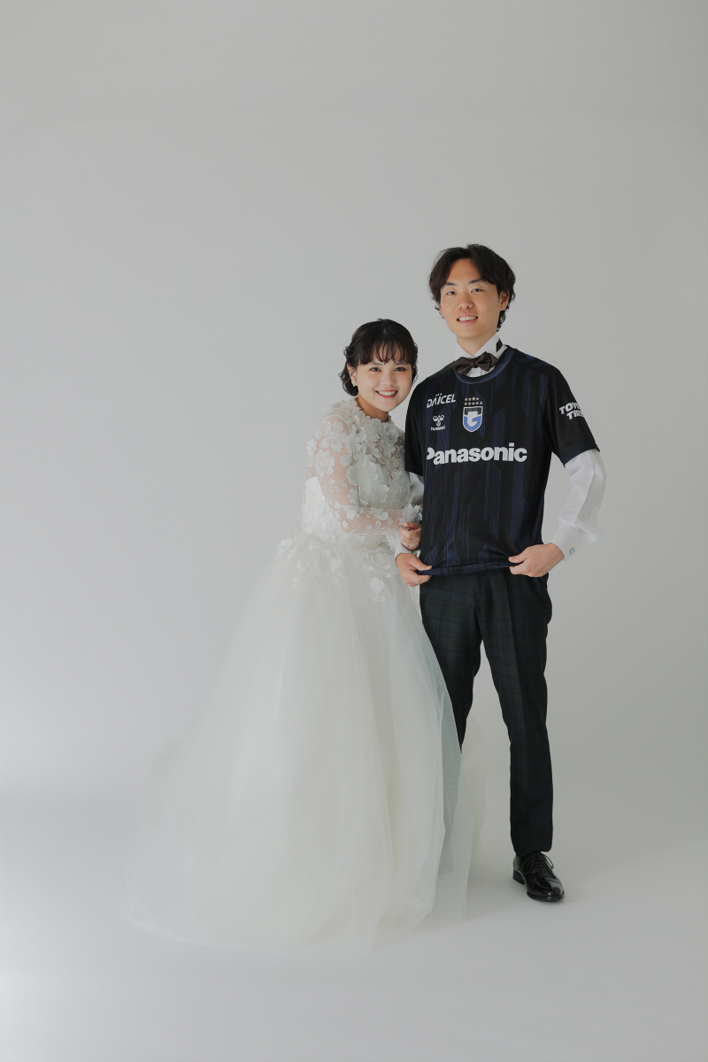 こちらは新郎様がもってきてくださったアイテム