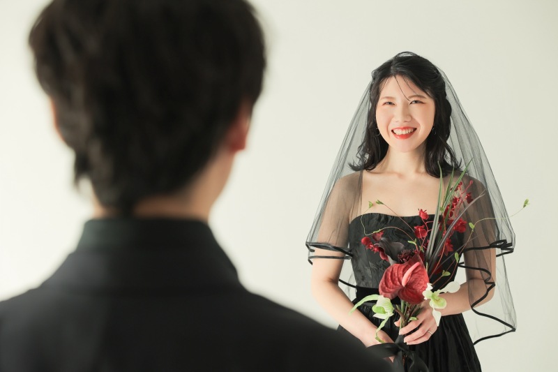 ブラックドレスでふたりらしい撮影を