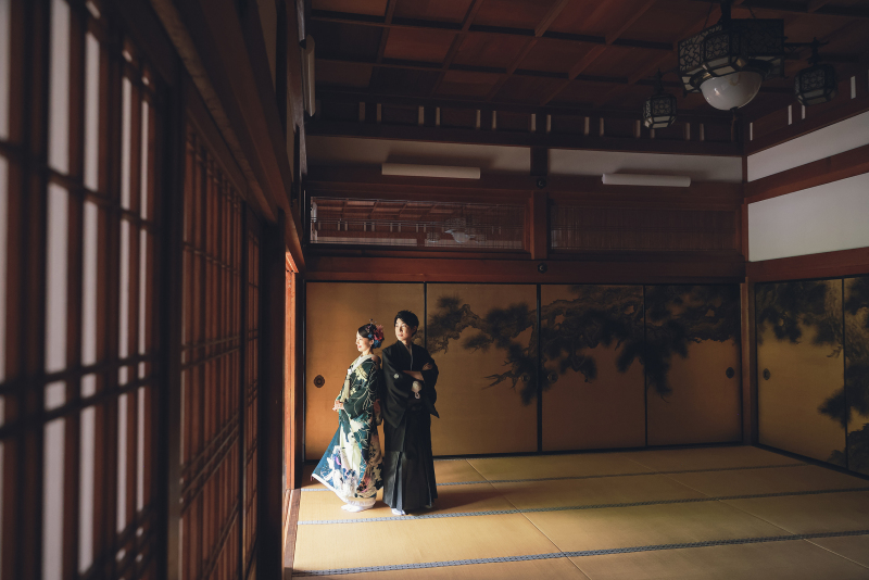 松の襖のお部屋も...