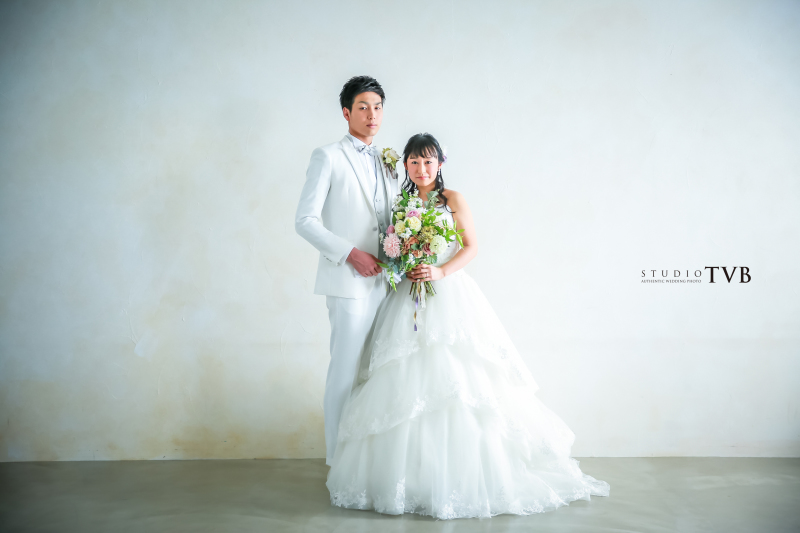 シンプルな白壁でも♪