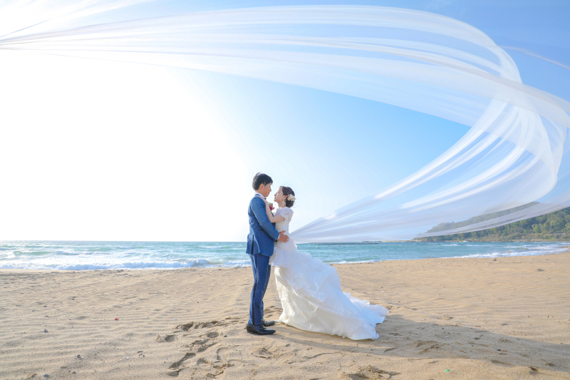 大海原を背景に!夕日ヶ浦海岸ロケ