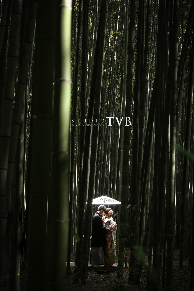 少しかっこよく竹林の中での撮影