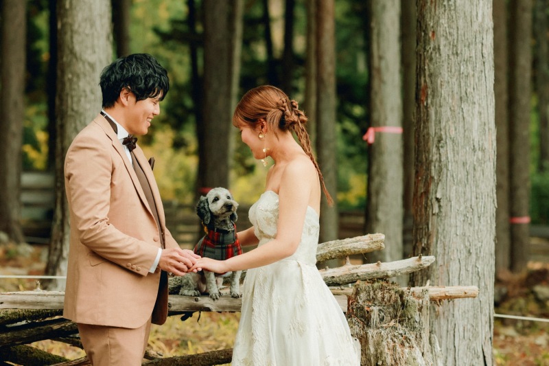 家族の一員がお二人を祝福♪