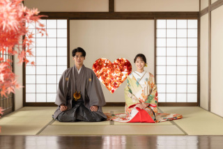 自慢の屋内庭園は、お好きな季節で撮影可能！