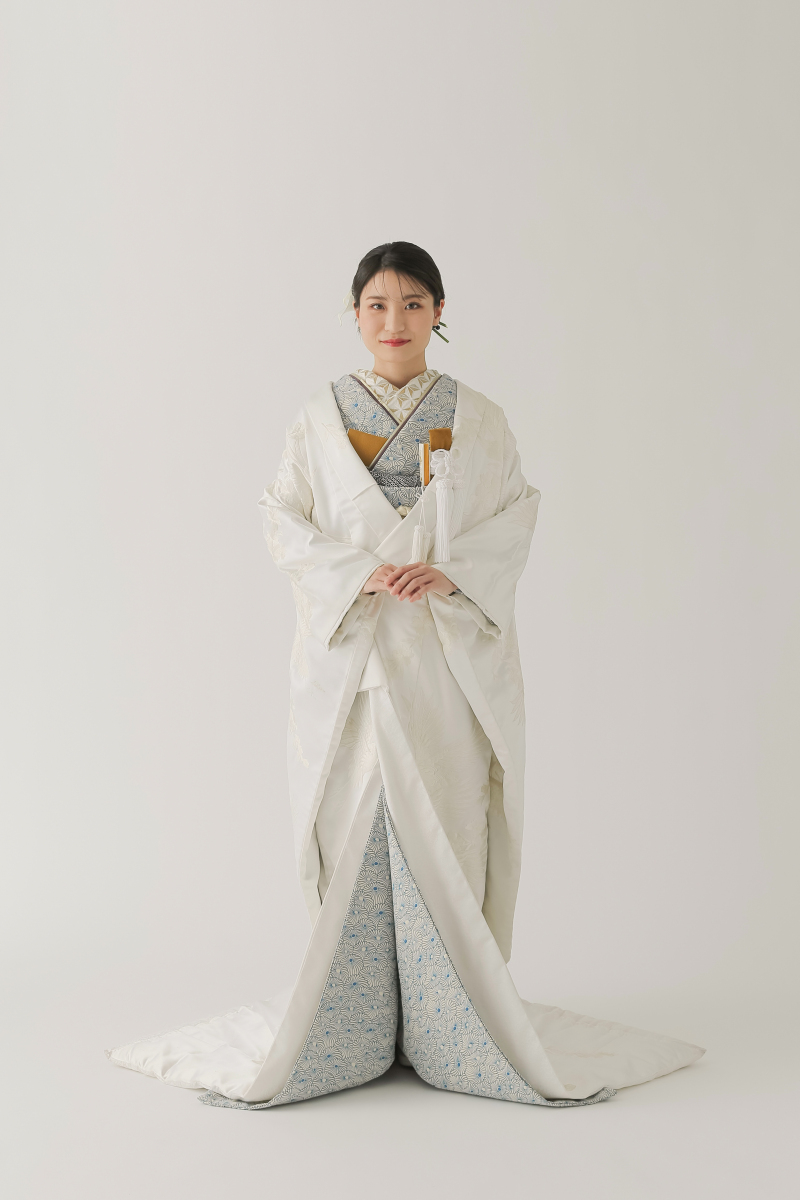 色掛下で華やかさをプラス