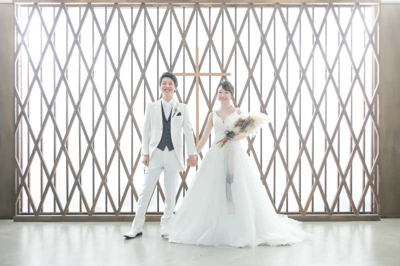 11月末まで撮影限定!スタジオ基本料金OFF♪結婚証明書付き【チャペルスタジオ】150カット以上全データ付◇美肌小顔レタッチ付
