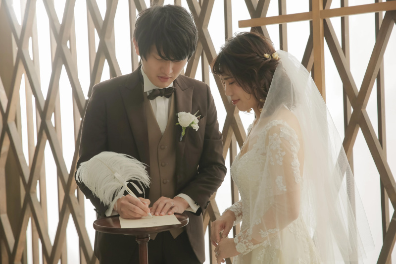 11月末まで撮影限定!スタジオ基本料金OFF♪結婚証明書付き【チャペルスタジオ】150カット以上全データ付◇美肌小顔レタッチ付