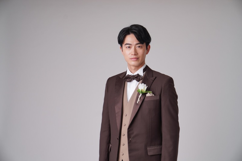 シンプルに婚礼写真を残す【洋装スタジオ】◇基本台紙+1カットデータ◇
