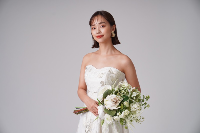 シンプルに婚礼写真を残す【洋装スタジオ】◇基本台紙+1カットデータ◇