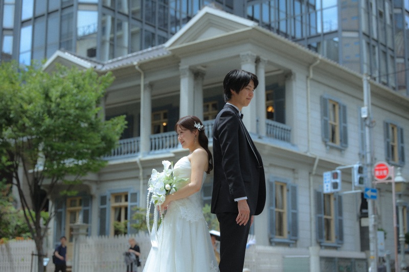 季節の緑が調和するロケ地