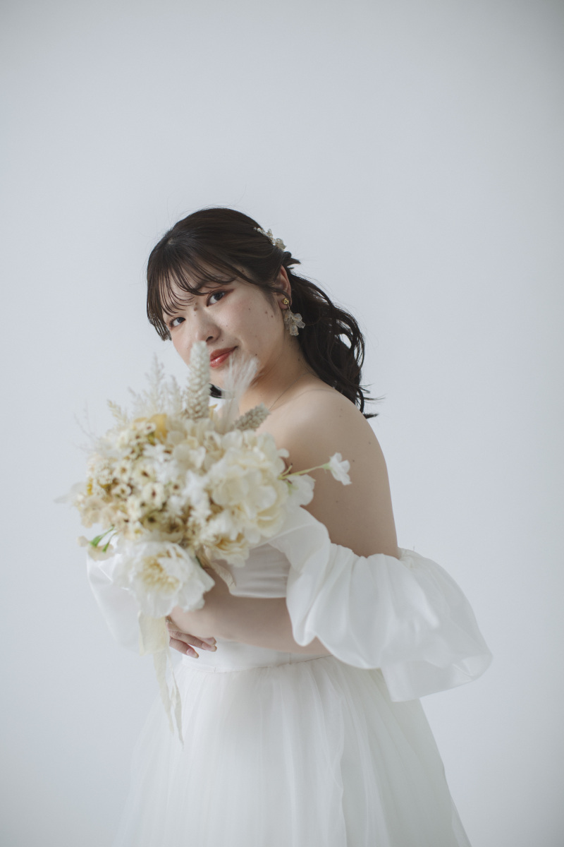 ブーケ越しの花嫁様