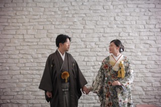 イルミネーション夜景と和装モダン