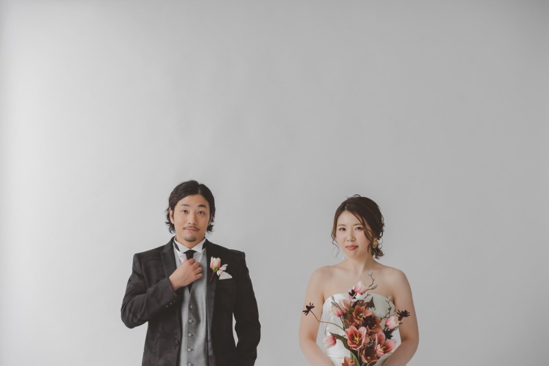 シンプルなスタジオで