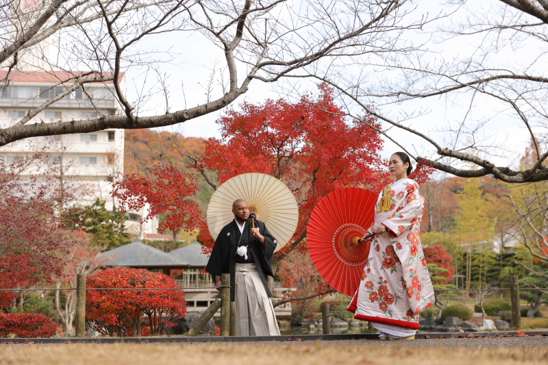 和傘を使って！