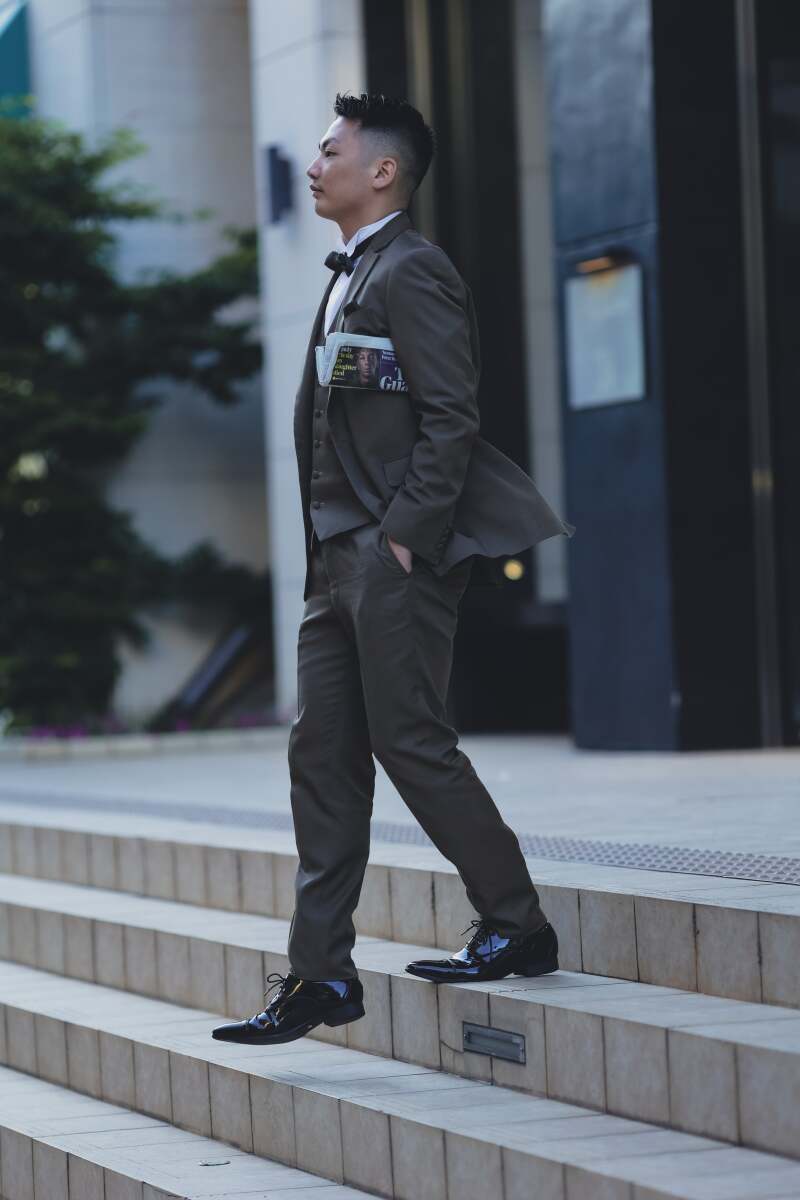 新郎様の歩いてるシーン