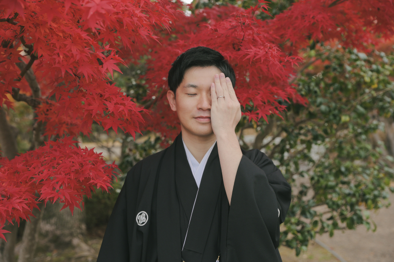 顔隠しショット