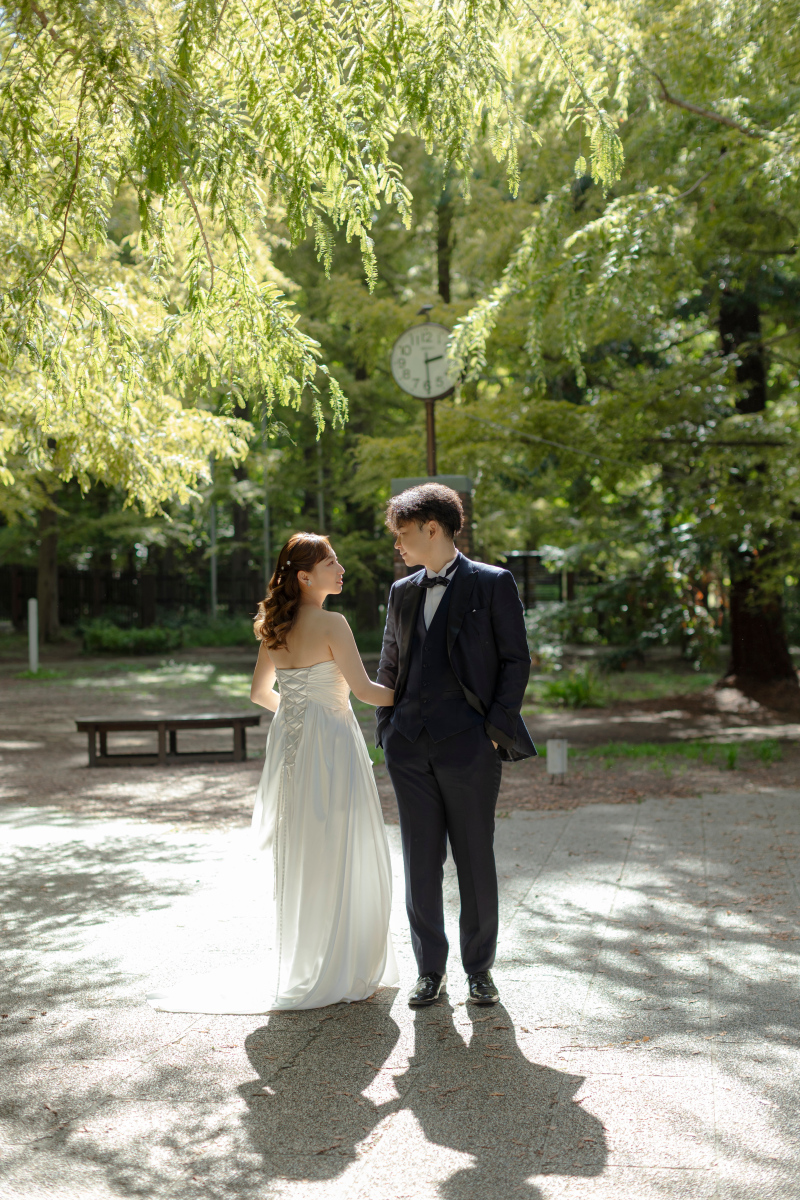 自然に歩きながら