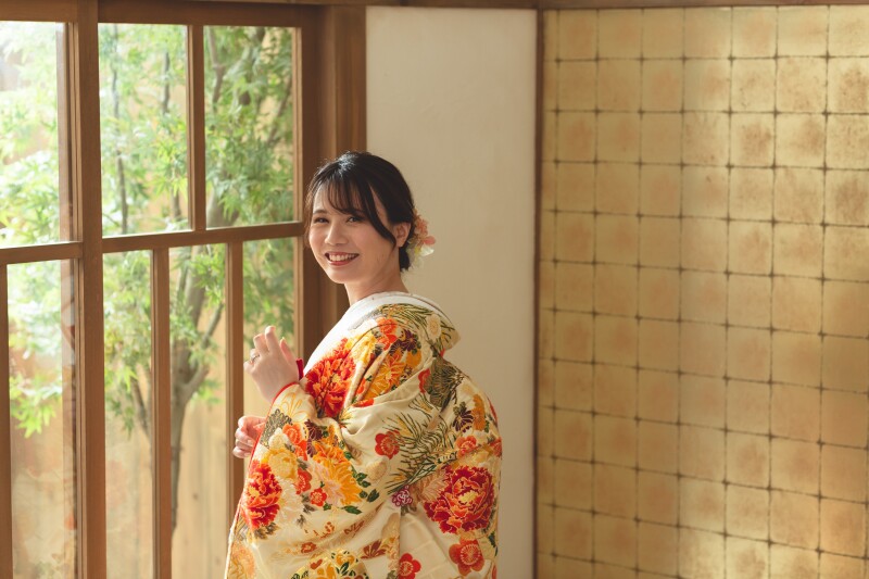 STUDIO TVB 神戸ハーバーランド店(スタジオTVB)_色打掛・着物が豊富