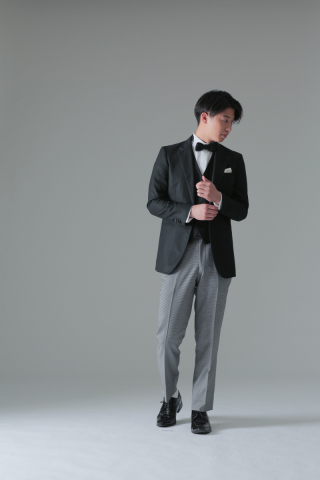 千鳥柄パンツ黒蝶ネクタイ