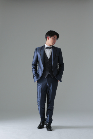 ネイビードット柄ベスト